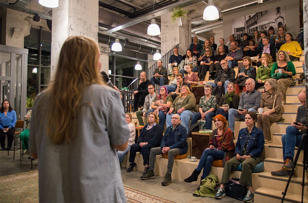 Volle zaal tijdens de informatieavond over collectief wonen